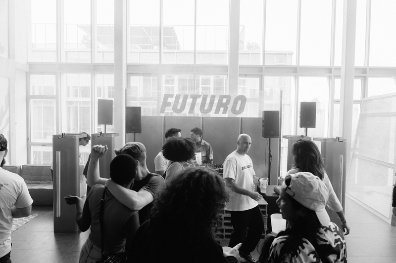 15b9e0b637754761b7dcce9b8fa1cdc3