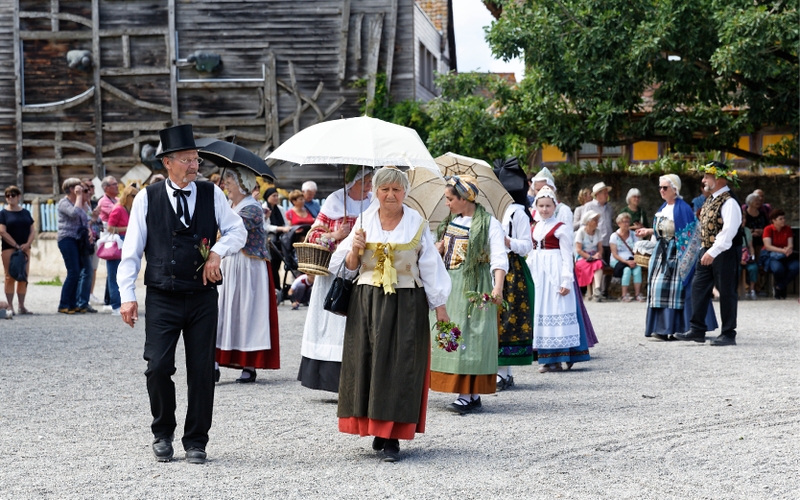 9f166de697e44e42b9c1271762696a49