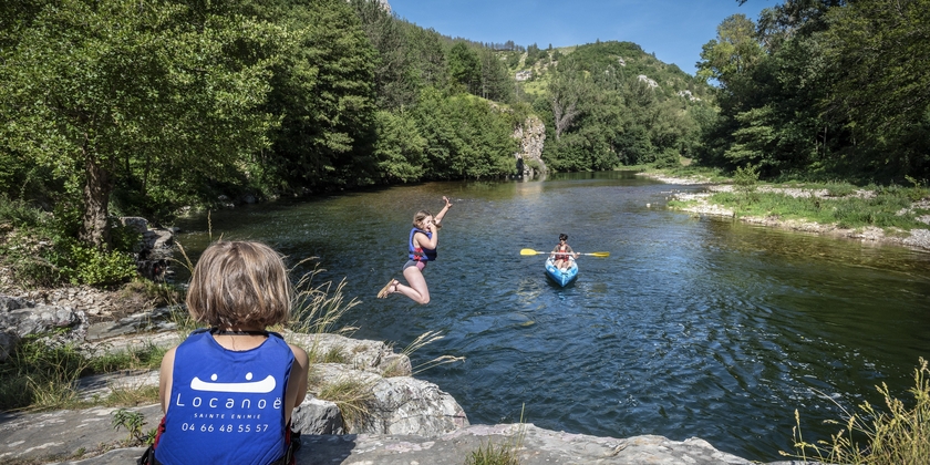 0e90d9a5864c4463b50daa518589f1cb