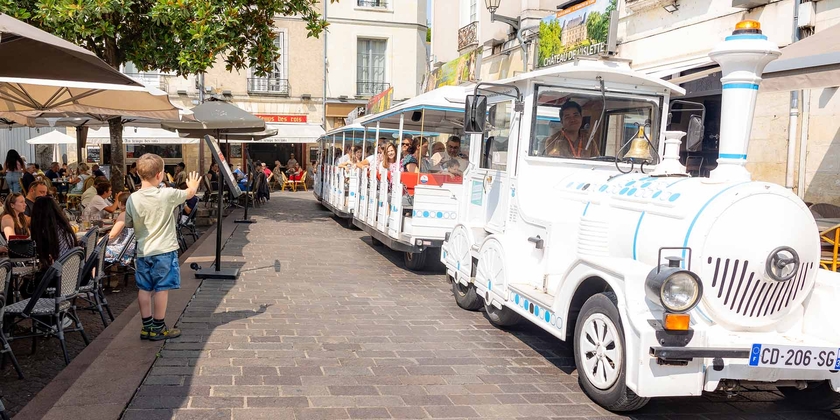 Petit train touristique de Tours