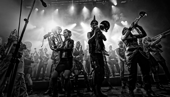 | Concert de musique de bande valencienne à la salle des fêtes des Ramiers |
