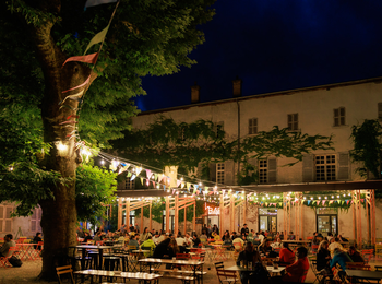 d1f751e0dedd49e79300423b08df08ec