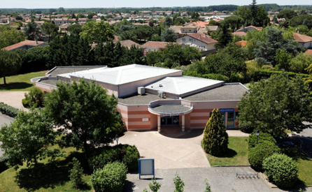 f5ae818e1cfd4825845ef12d258e957e