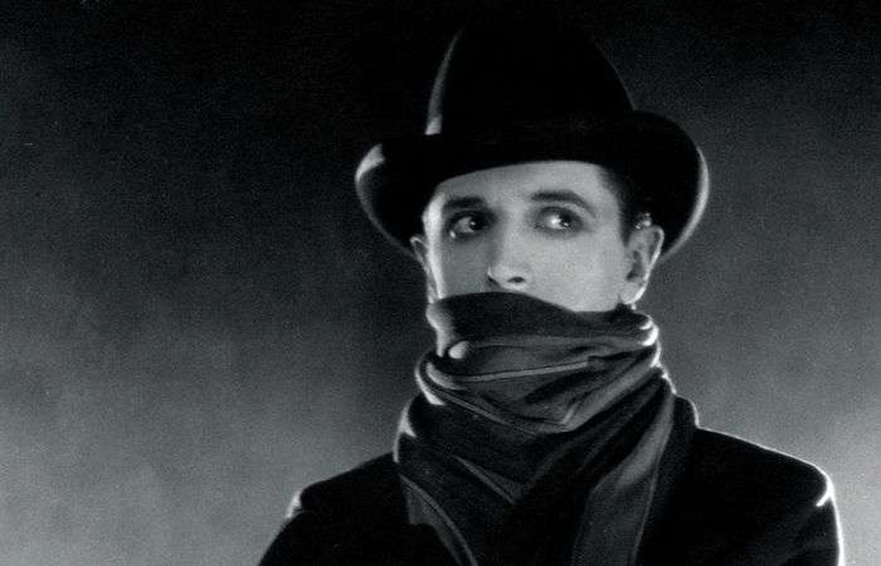 | Les cheveux d'or (The Lodger) |
