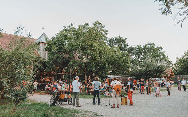 d6fa501a62194cdbbc364f220c9e6d9c