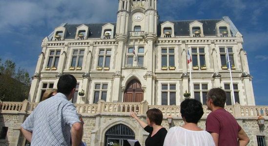 Saint-Galmier reveals its heritage treasures guided tour