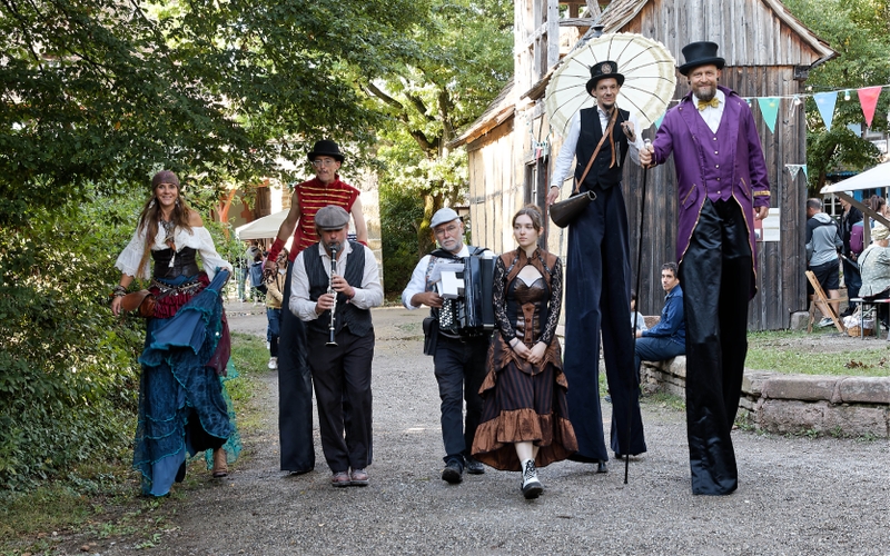 7c929387cab348f9acfdc8b8bf6ea47f