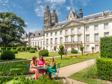 Museum of fine Arts and its garden