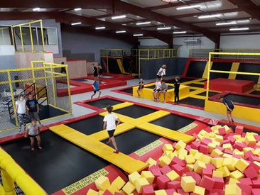 Trampoline Park - Eleven Sport Game