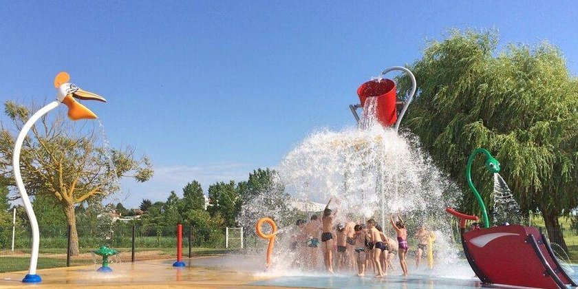 Aire-de-jeux-centre-aquatiq