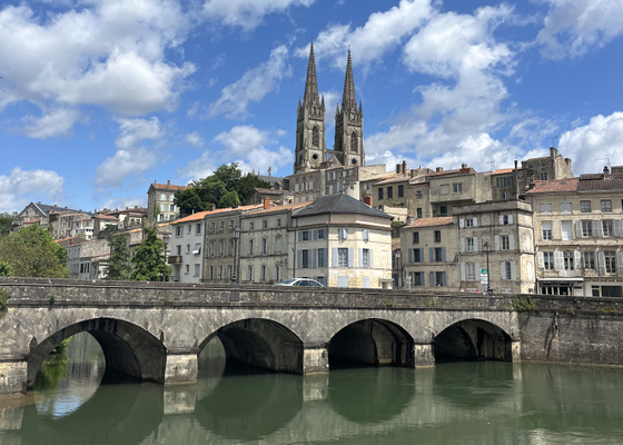 6835358d71bd4dbd9f9bac4308da0683