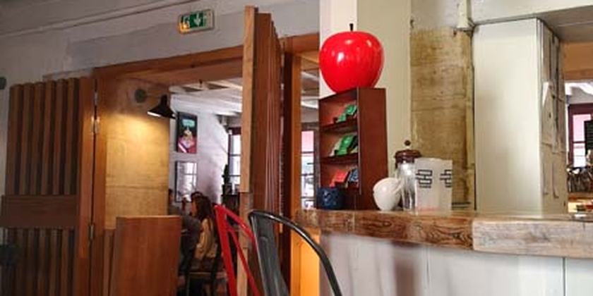 57afce5d15404eb99d6503a65c2b57ba