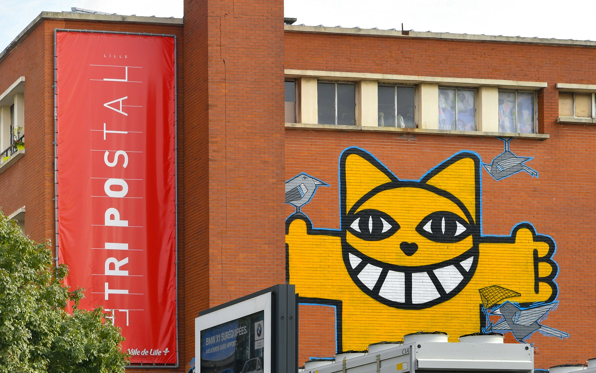 Фургон с едой. Двор граффити на литейном. Hello street. Нежное граффити. Exid ddd обложка.