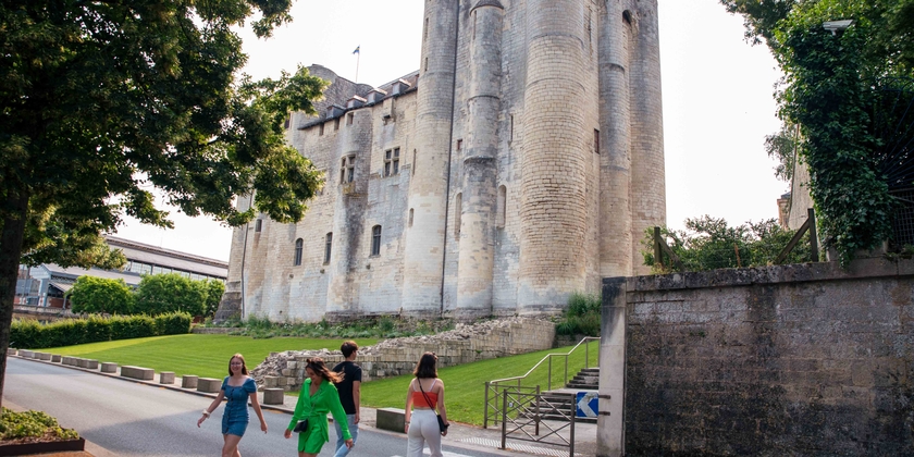 2fc9d981d5264dca8df289b121bef7d9