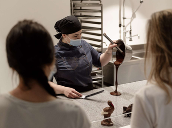 d5e2d8c200c946e787e5f14aa8aa2ce6