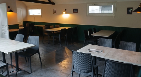 Déjeuner sur place au Checkmate (pinsa ou ardoise)