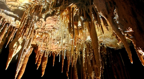 Visite audioguidée de la grotte avec animation sons et lumières