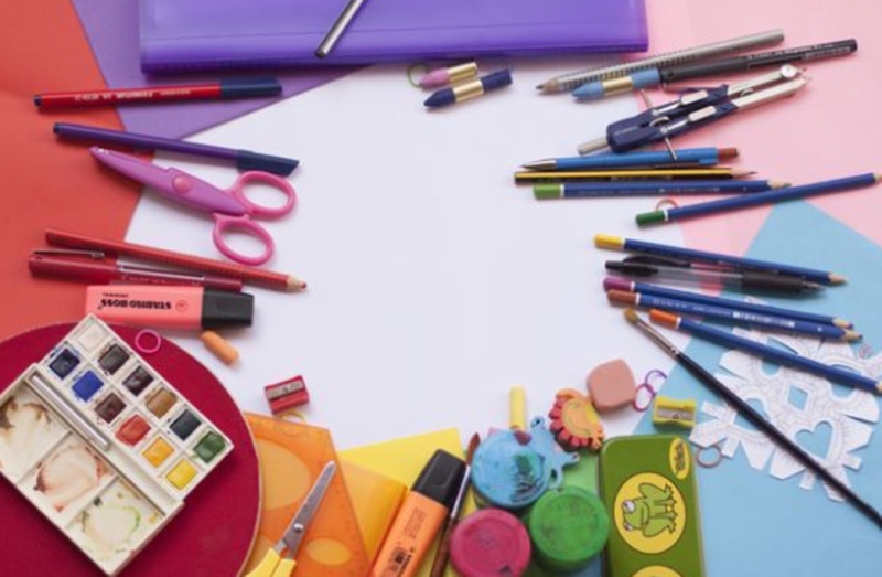 | Festi'free - fournitures scolaires |