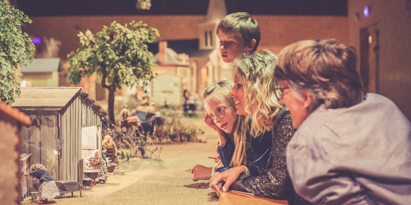 7c5da30972fb43e3b92763bd3fdded74