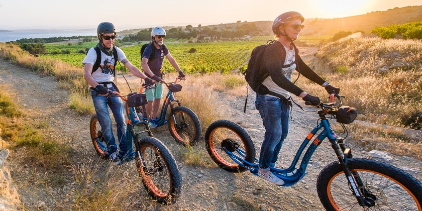 Randonnée de la Falaise à Leucate en trottinette électrique
