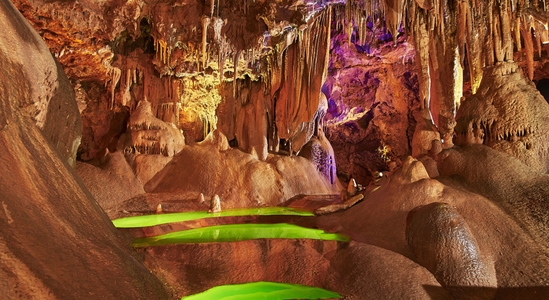 Visite audioguidée avec chasse au trésor dans la grotte