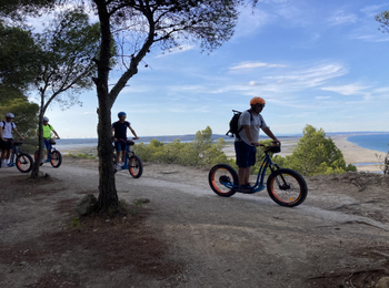 Randonnée de la Falaise à Leucate en trottinette électrique