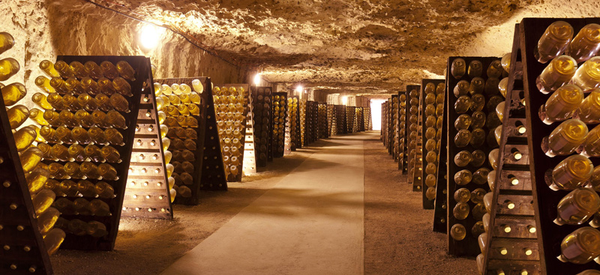 Visite libre avec dégustation - Maison Lacheteau Grandes Caves St Roch