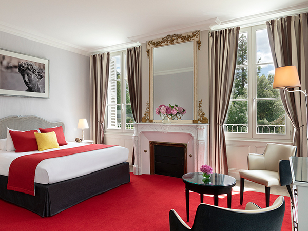 b4306e7a61e14b2392df328594bab2a5