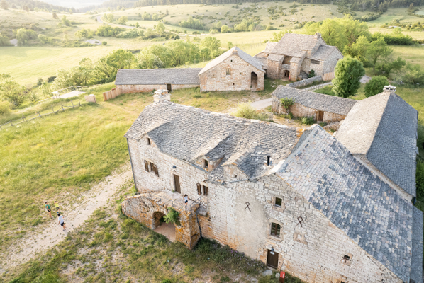 5ff69bf9f3c94c3d863f13500256dce6