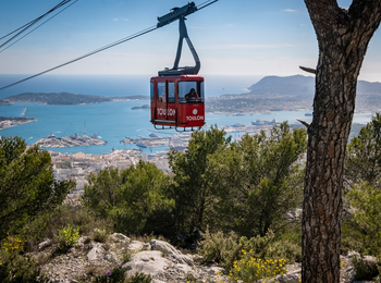 1e921c97076a4605b76873dfa705eb56