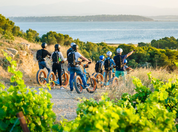 Randonnée nature à Gruissan en trottinette électrique
