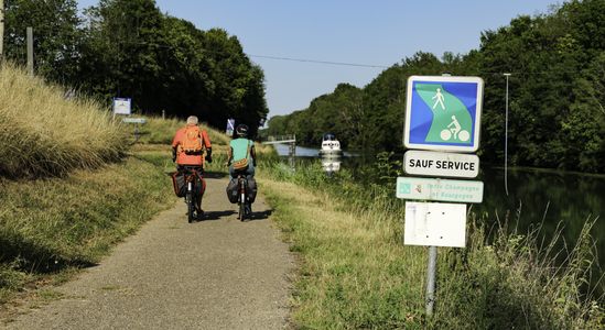 Visit Location de Vélos - Office de Tourisme Cap Val de Saône – Bureau D’Auxonne