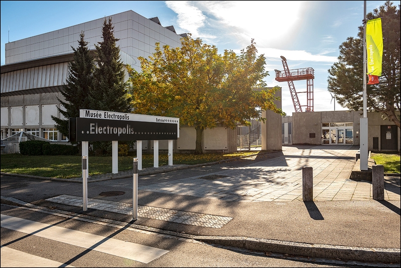 1f35a6afee974a38ad8cf03df19bcd24