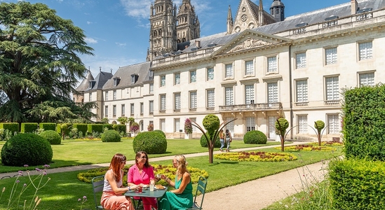 Museum of fine Arts and its garden