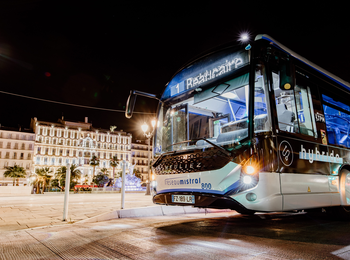 Transport en bus et bateau-bus sur toute la métropole Toulon Provence Méditerranée