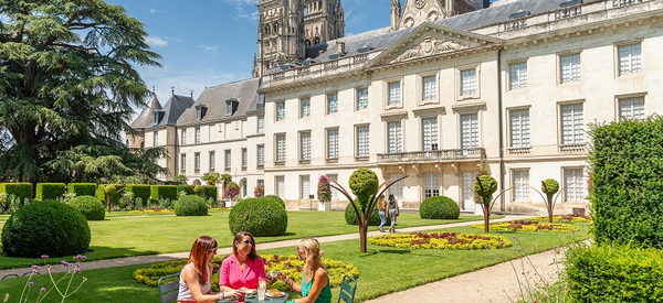 Musée des Beaux-Arts de Tours et son jardin