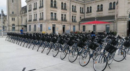 Location vélos - Cycling Tour Gare La Rochelle