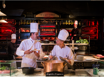 Les Grands Buffets