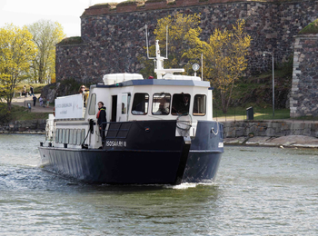Waterbus to Suomenlinna and Lonna
