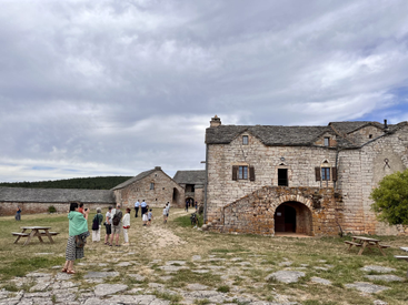 1f5de2f7c724498291462c0584f01e1a