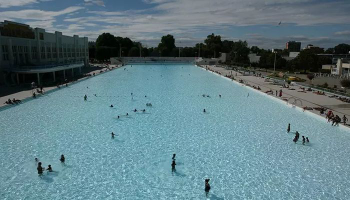 | Pool party avec Les Siestes |