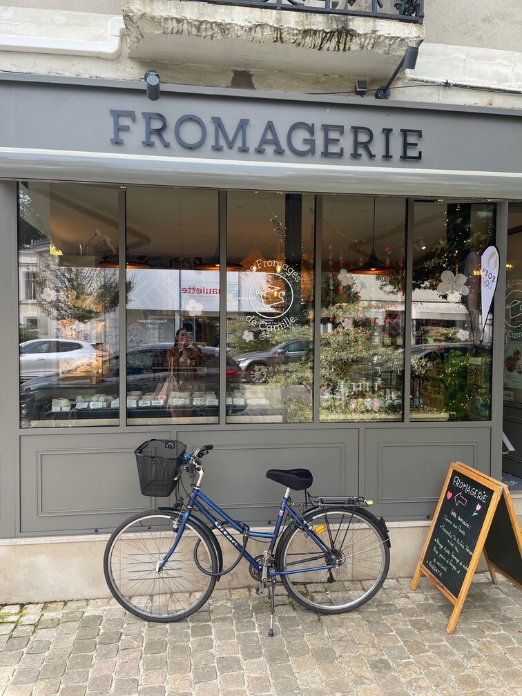Dégustation de produits locaux sur réservation aux Fromages de Camille