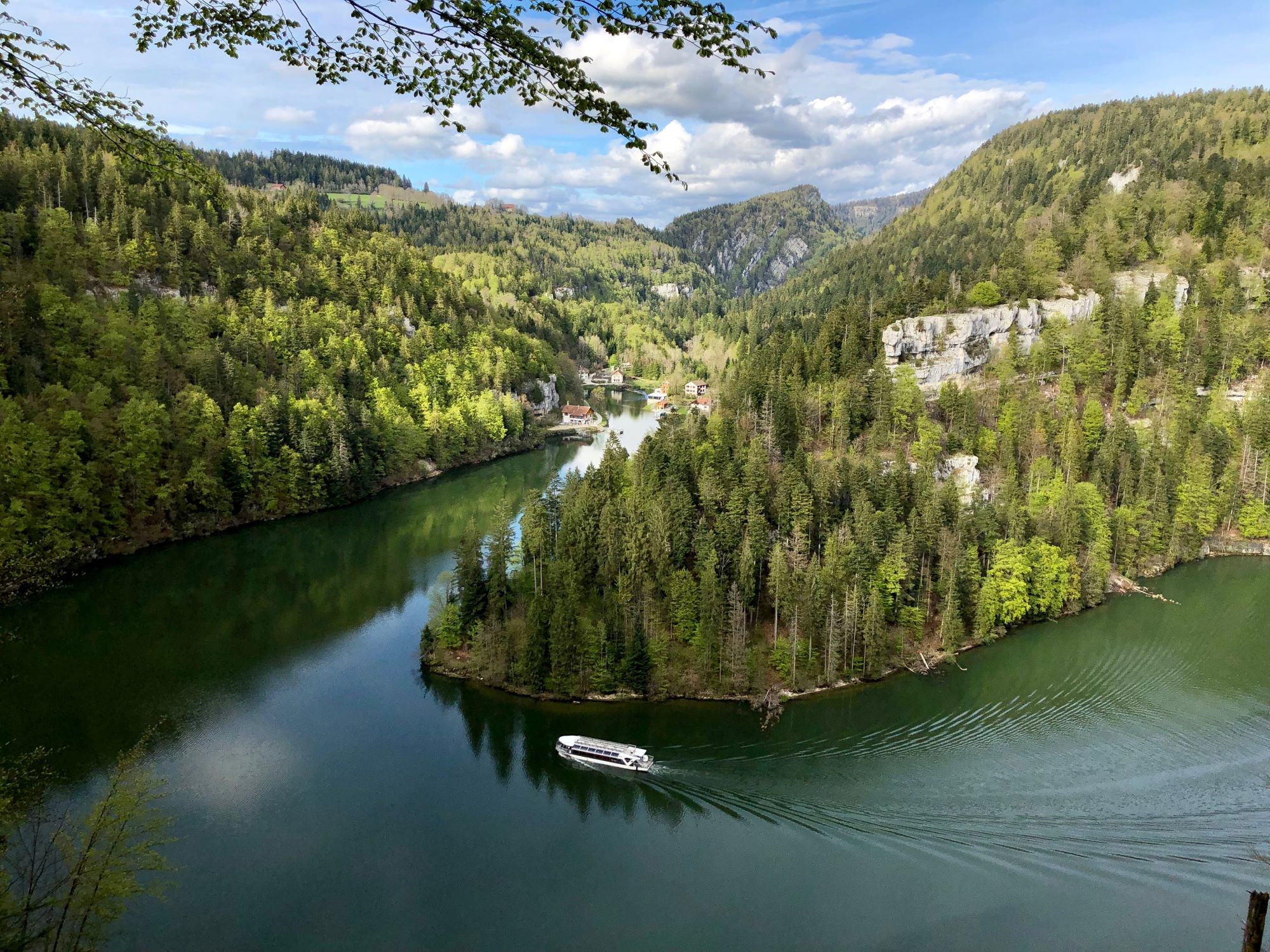 Visit Bateaux du Saut du Doubs