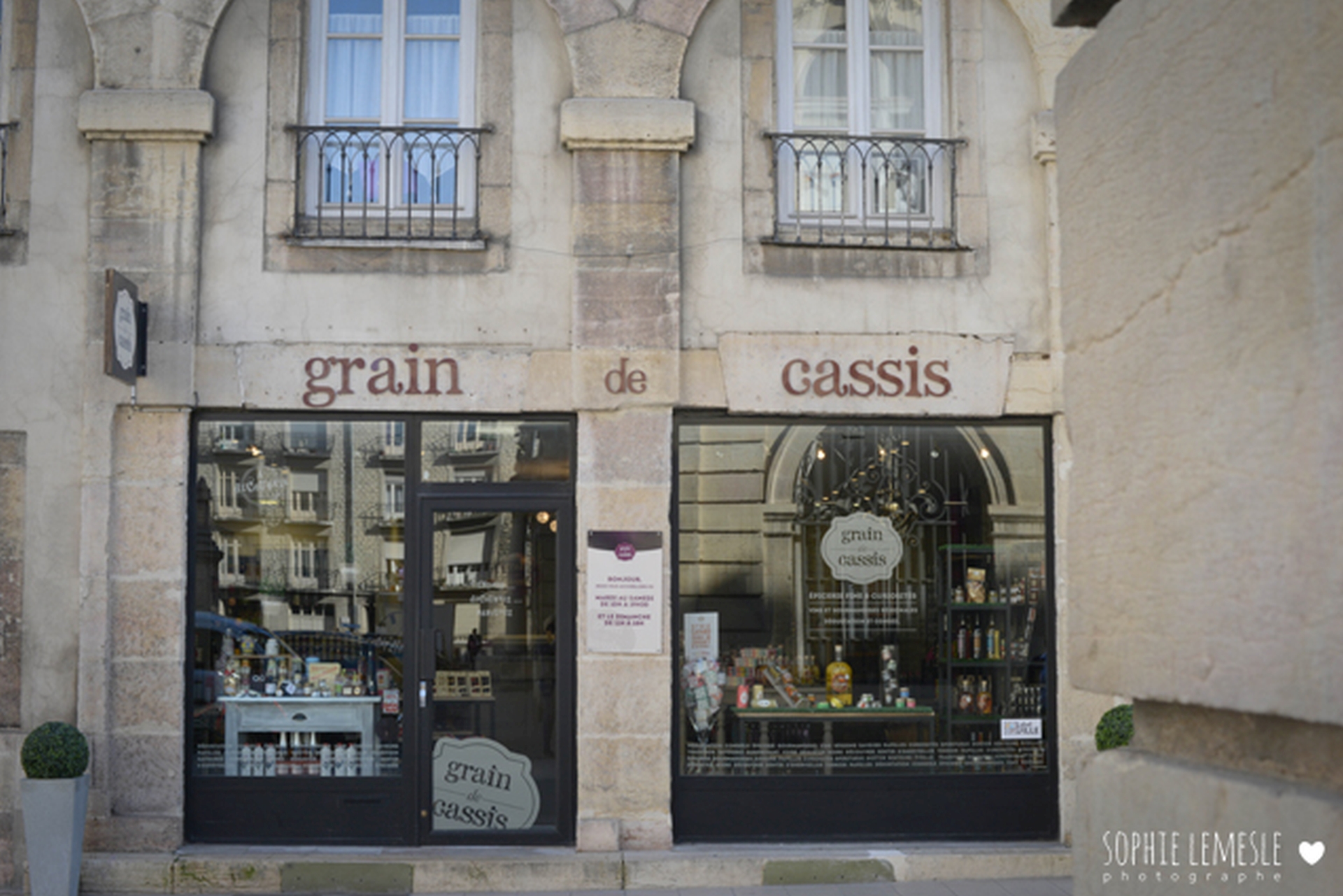 Tasting of gourmet specialities of Dijon