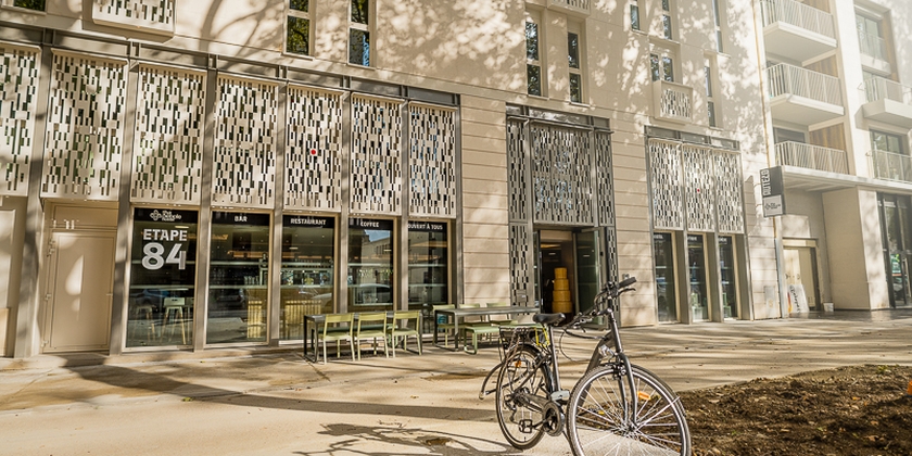 aa3b85181c034b5d9a244388f5449370