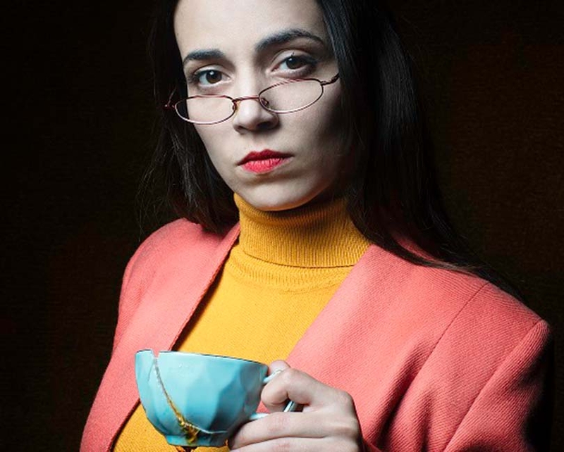 FEMME NON-RÉÉDUCABLE