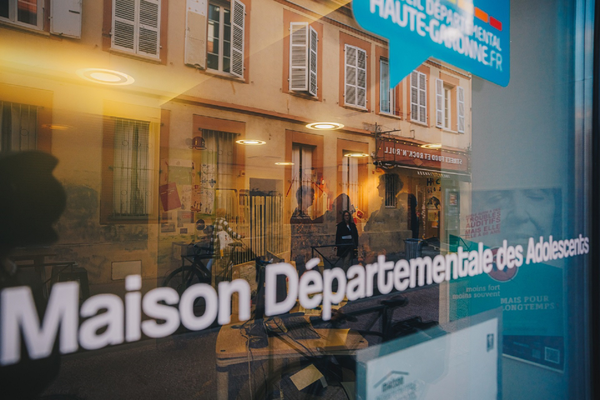 f37d19fd3f7446109fdc13da05eb72c4