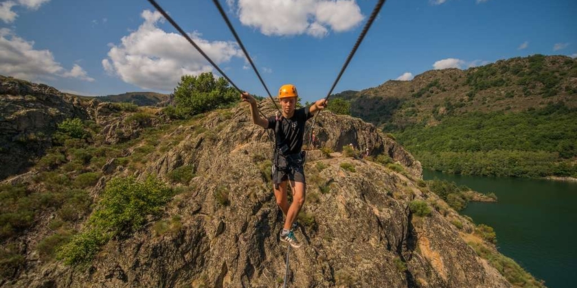 GRANDEUR NATURE : SPORTS DE GRIMPE