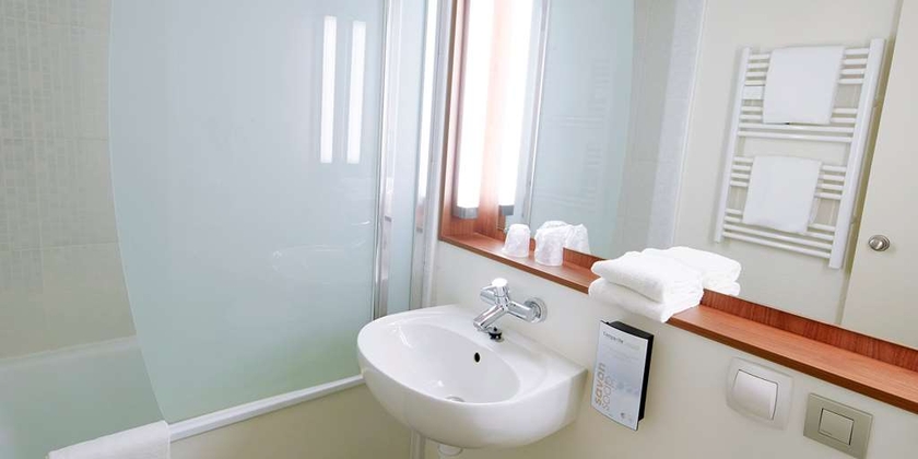 0832a4834d084b8b8d95bc8108fa8aa2