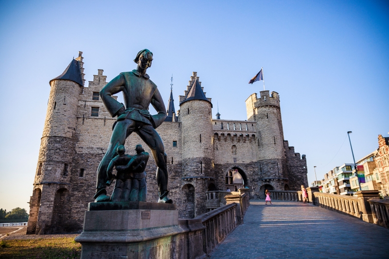 Visit Antwerpen  - Visitor Center Het Steen